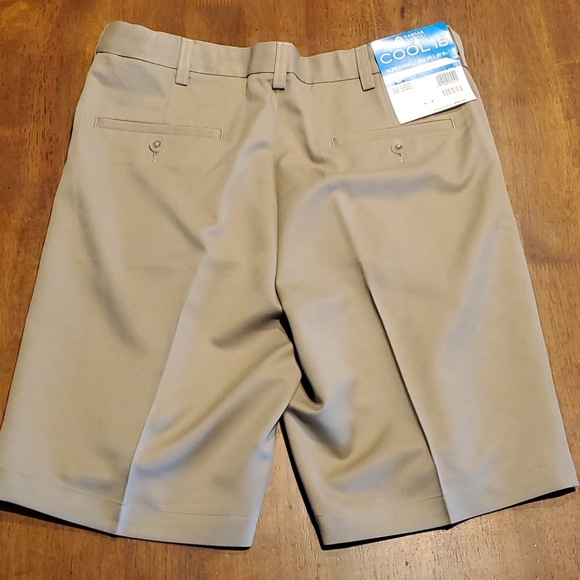 NEW 32" Haggar Cool 18 Golf Shorts UPF 50+ Khaki - Picture 5 of 6